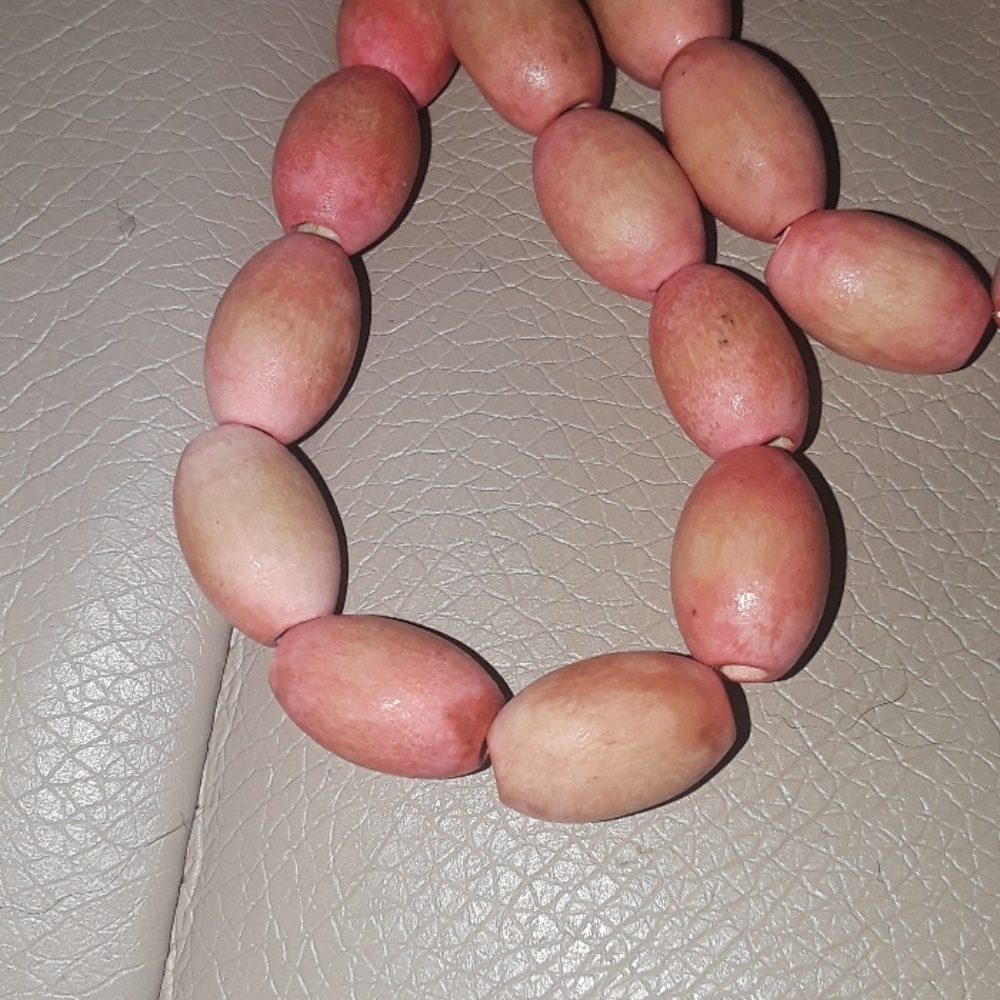 Necklace - Picture 2 of 3